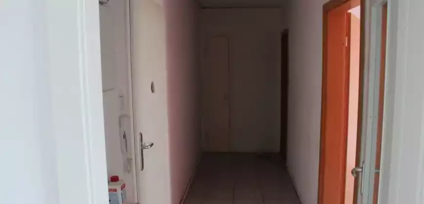 Schöne 2 Zimmer Wohnung über den Dächern des Krefelder Zentrums!!