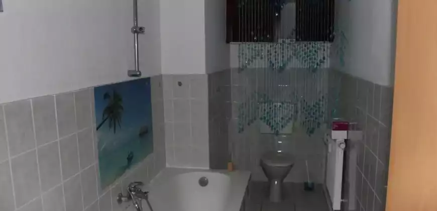 Schöne 2 Zimmer Wohnung über den Dächern des Krefelder Zentrums!!