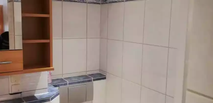 Solide Eigentumswohnung in direkter Rheinnähe umgeben von Wiesen und Feldern