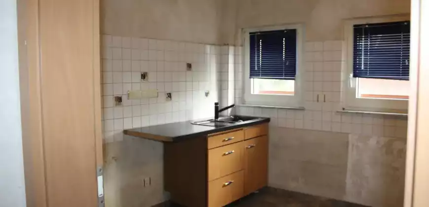 Solide Eigentumswohnung in direkter Rheinnähe umgeben von Wiesen und Feldern