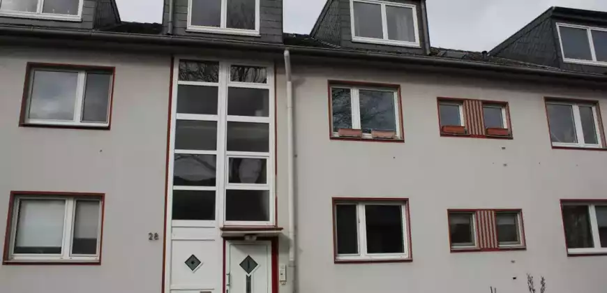 Solide Eigentumswohnung in direkter Rheinnähe umgeben von Wiesen und Feldern